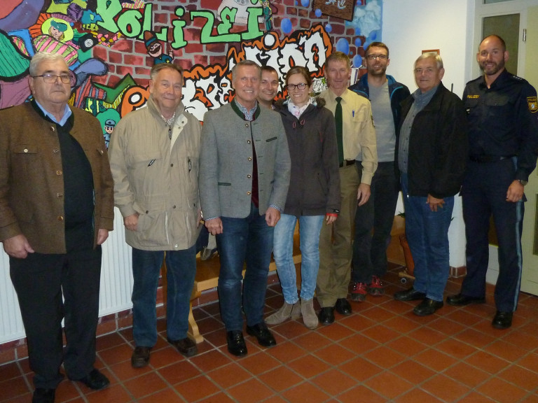 Arbeitskreis Kommunalpolitik besucht Grassauer Polizeiinspektion